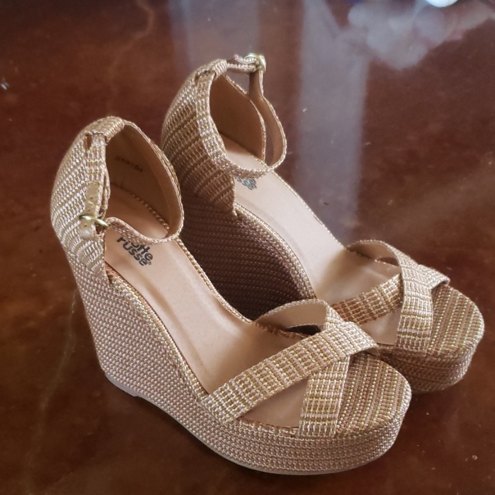 Size 8 Wedges